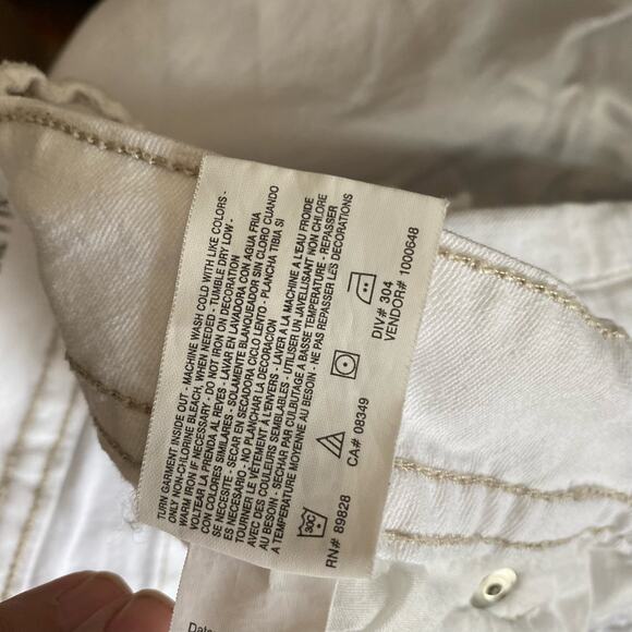 Code Bleu White Womans Cropped Jeans SZ 10 Mid Rise Cuffed Stretch Embellished - Picture 5 of 10